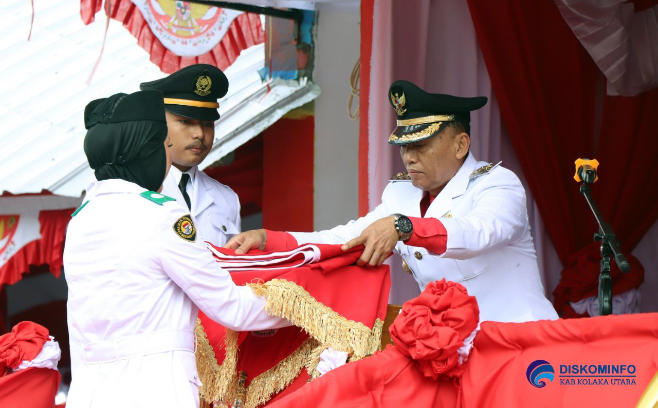 Upacara HUT RI-74, Wakil Bupati Kolaka Utara Jadi Inspektur Upacara